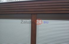 předokenní rolety v altánu_4