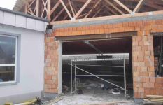 Garážová rolovací vrata pro výrobní halu