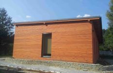 screenová roleta GW pro stínění fixného okna rodinného domu