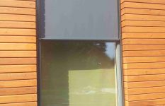 screenová roleta GW pro stínění fixného okna rodinného domu