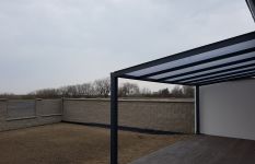 Venkovní žaluzie a pergola pro rodinný dům