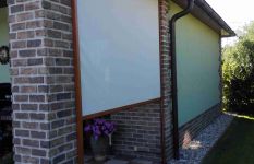 screenová roleta zip pro stínění terasy