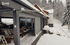 Screenové rolety pro stínění altánu