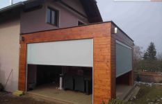 screenové rolety do dřevěné pergoly