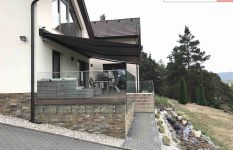 markýza SHAN pro stínění terasy